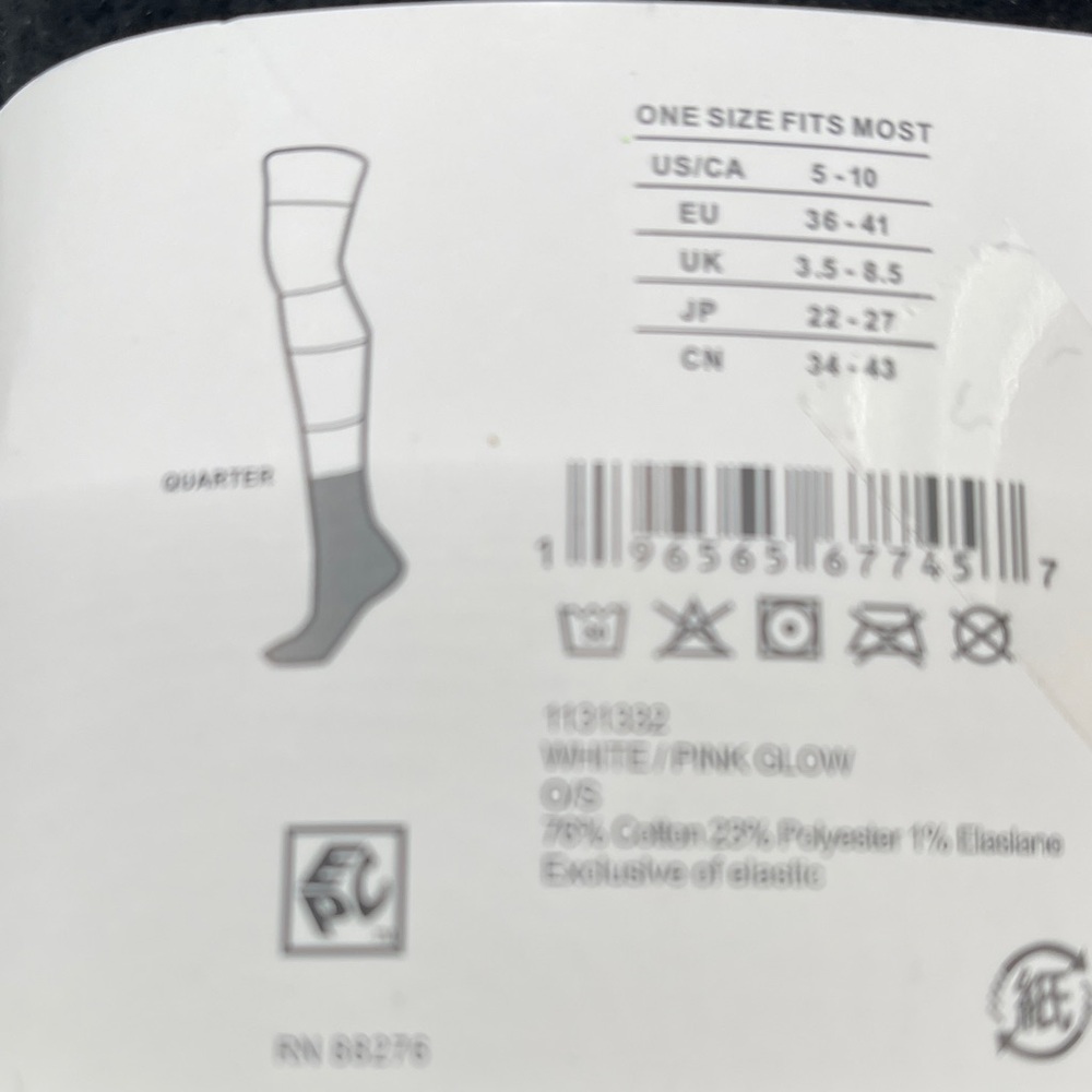 UGG Women's Black Ribbed Socks So soft and comfortable UGG Quality - Picture 3 of 4